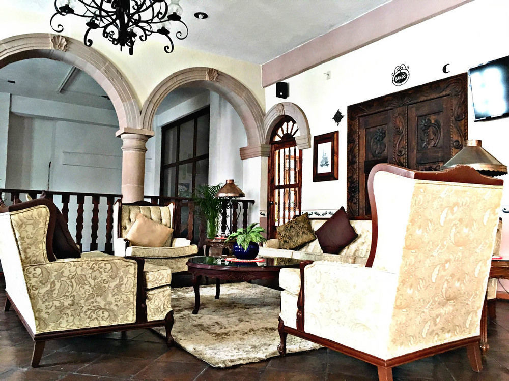 Hotel Refugio Victoria 3*